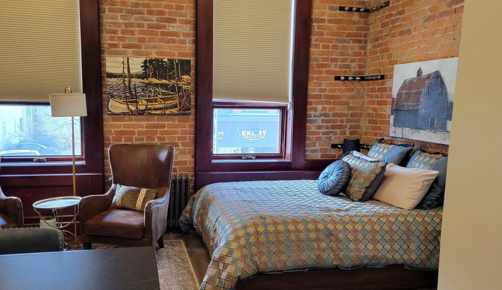 More Photos Of 249-253 Front St, Belleville Apartments For Lease