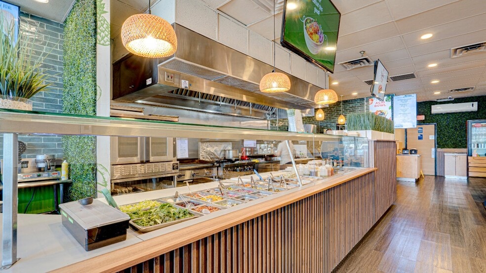 More Photos Of 15700-15732 SW 72nd St, Miami Storefront For Lease