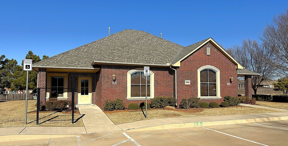 Primary Photo Of 1955 W 33rd St, Edmond Office For Lease