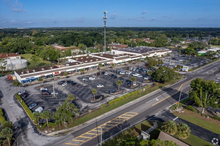 More Photos Of 5401-5465 Lake Howell Rd, Winter Park Unknown For Lease