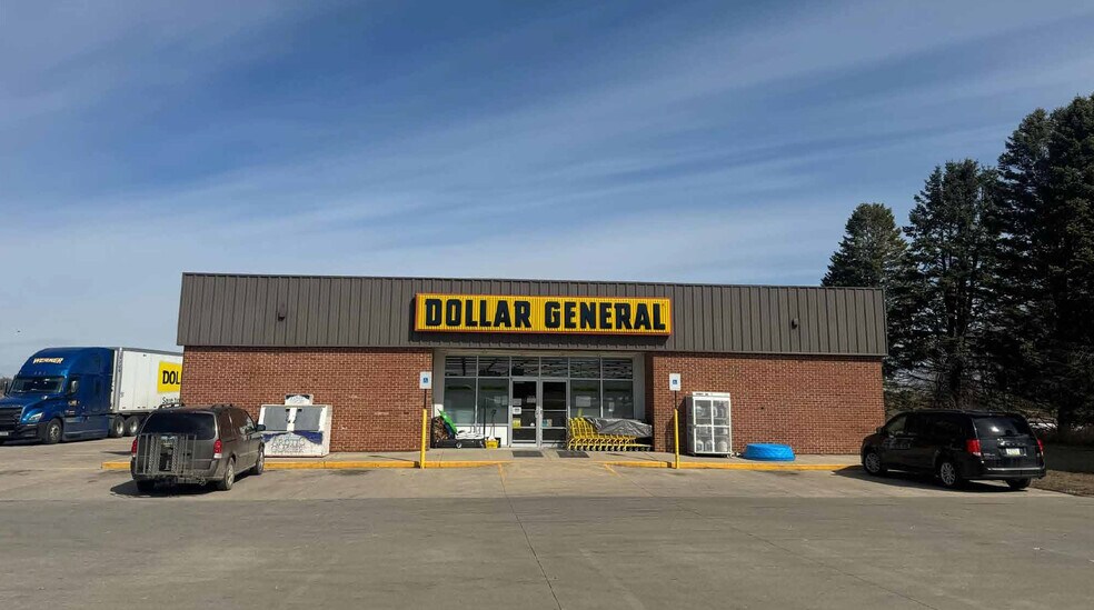 Primary Photo Of 410 E High St, Rockwell City General Retail For Sale
