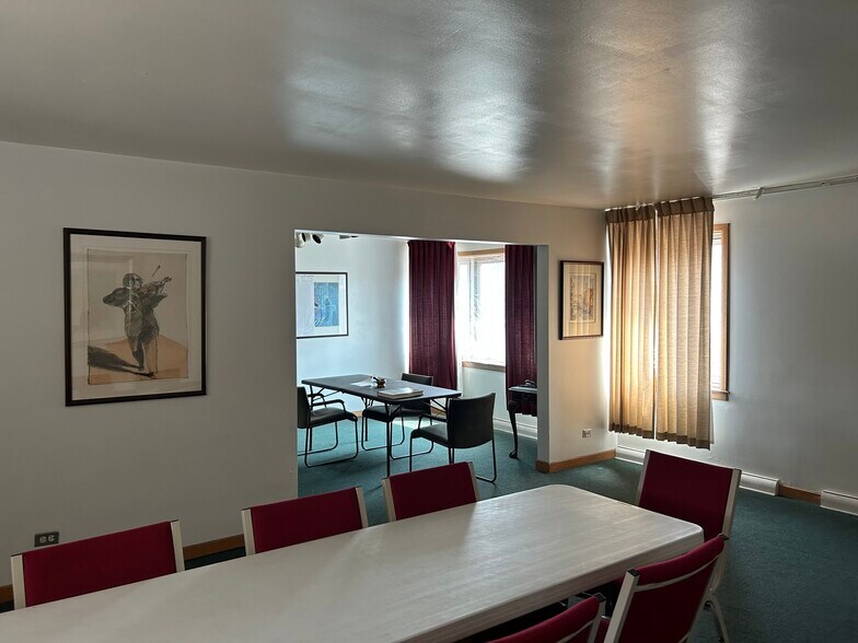 More Photos Of 1106-1110 Madison St, Oak Park Specialty For Sale