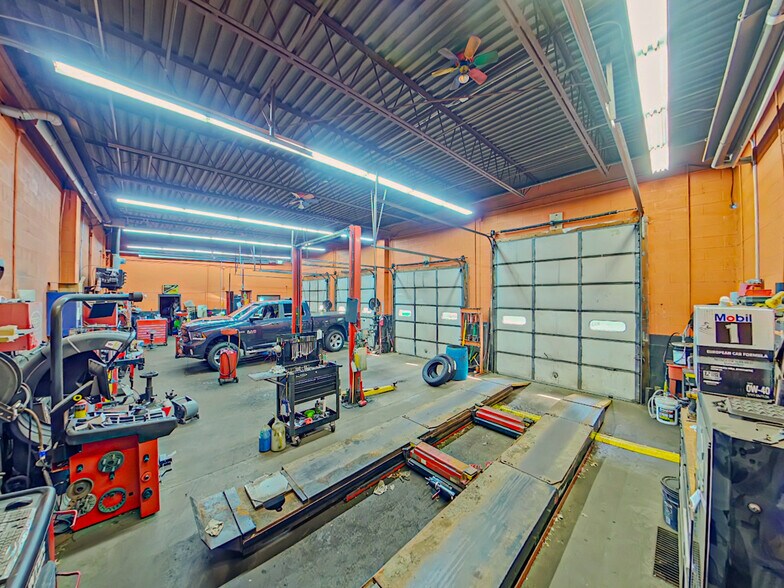 More Photos Of 280 Ushers Rd, Clifton Park Auto Repair For Sale