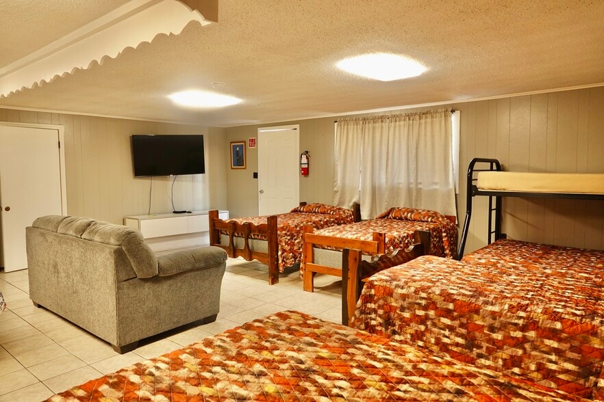 More Photos Of , Hornbeak Unknown For Sale