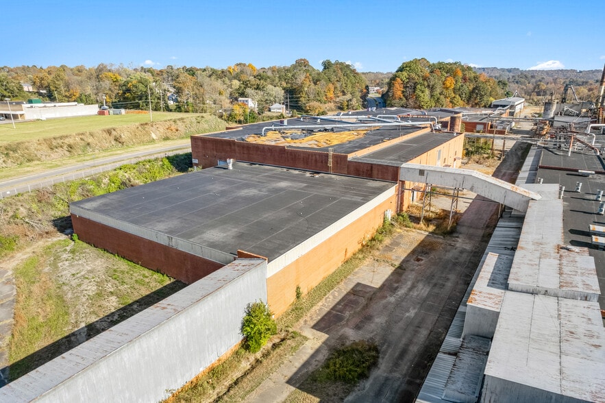 More Photos Of 1641 Fairystone Park Hwy, Stanleytown Warehouse For Sale