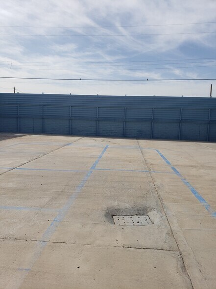 More Photos Of 1605 W Broadway Rd, Phoenix Warehouse For Sale