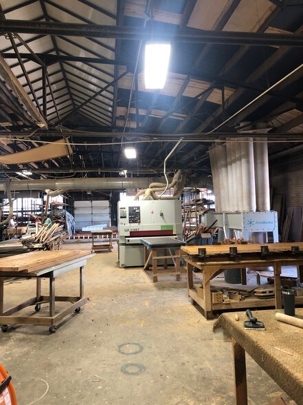 More Photos Of 512 SW 3rd St, Oklahoma City Industrial For Lease