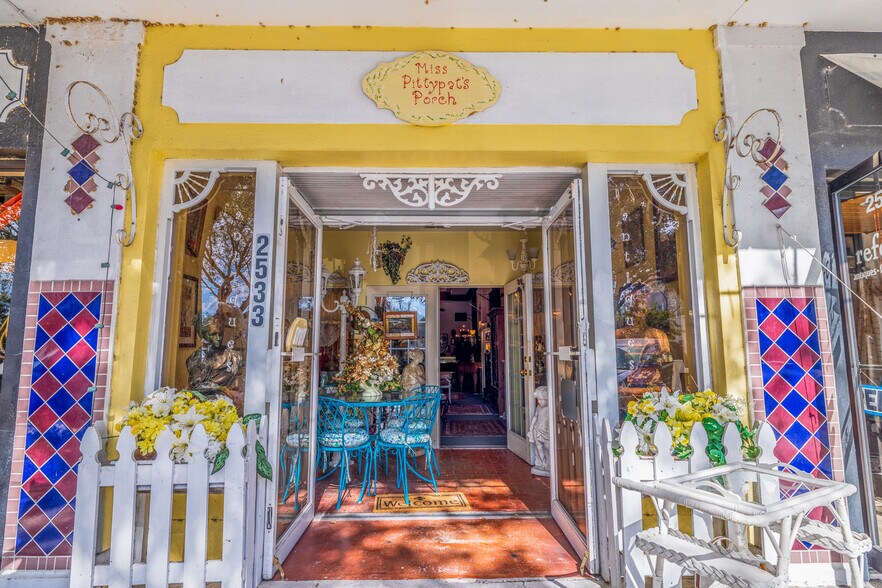 More Photos Of 2531 Central Ave, Saint Petersburg Restaurant For Lease