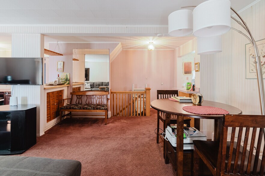 More Photos Of 1201 Washington St, Watertown Office Residential For Sale