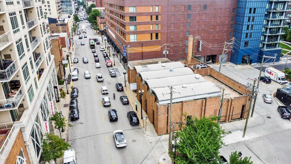 More Photos Of 225 W Division St, Chicago Land For Sale