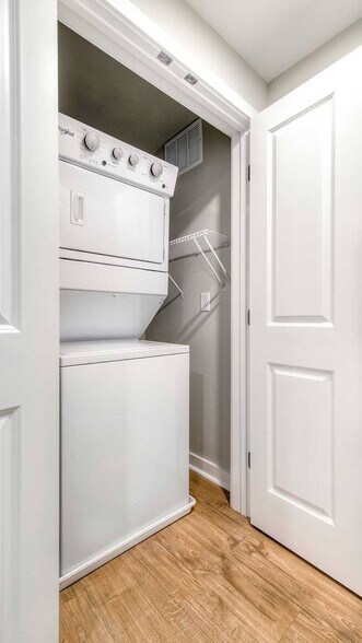 More Photos Of 555 President St, Baltimore Apartments For Lease