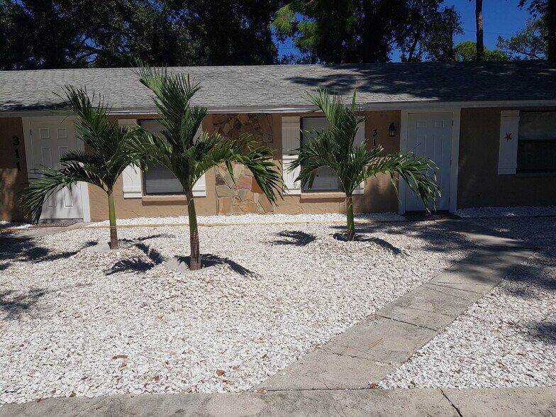 More Photos Of 311 58th Ave E, Bradenton Apartments For Sale