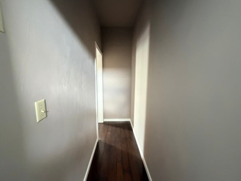More Photos Of 228 E Washington St, Hagerstown Office Residential For Sale