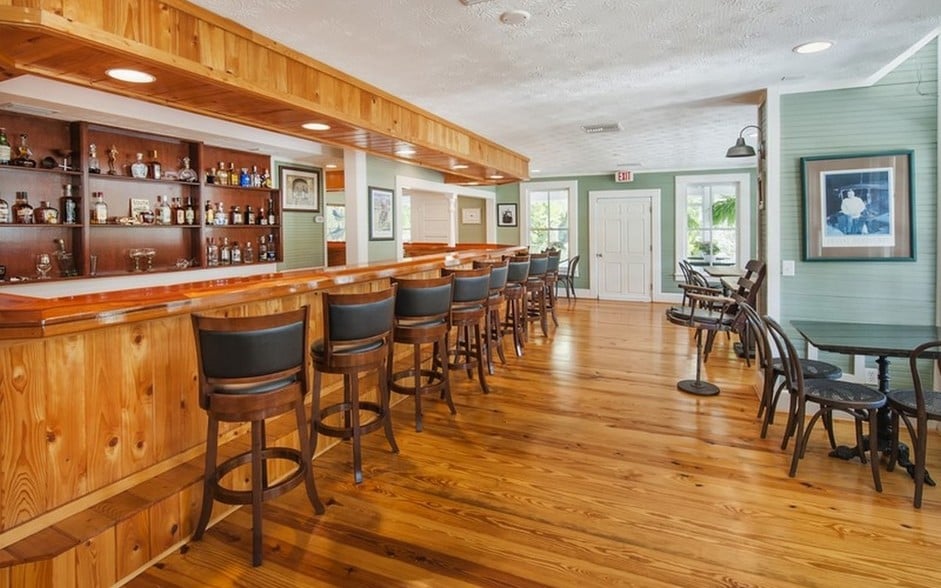 More Photos Of 107 N Broadway St, Fellsmere Hotel For Sale