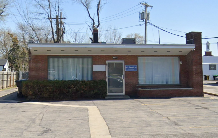 Primary Photo Of 1241 Colvin Blvd, Tonawanda Medical For Sale