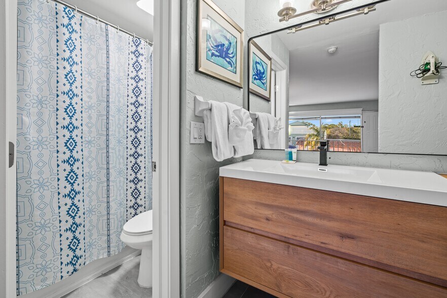 More Photos Of 4330 Bonita Beach Rd, Bonita Springs Hotel For Sale