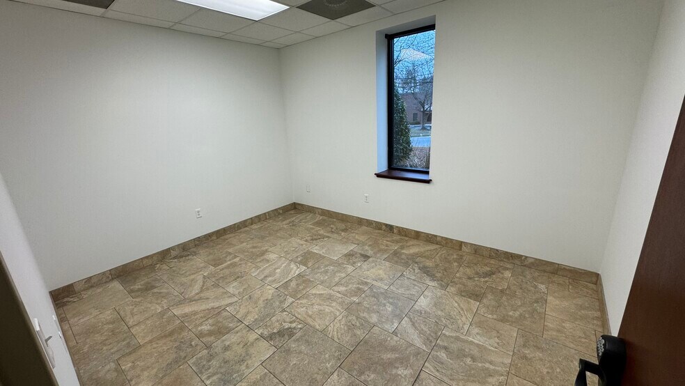 More Photos Of 6065 Parkway North Dr, Cumming Distribution For Sale