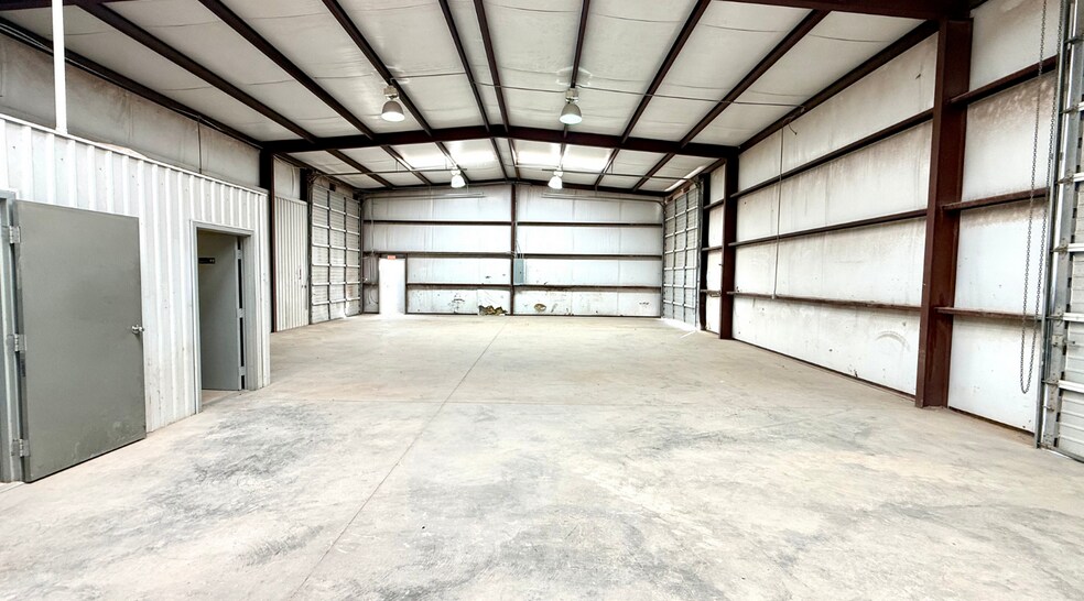 More Photos Of 12920 State Highway 191, Midland Warehouse For Lease