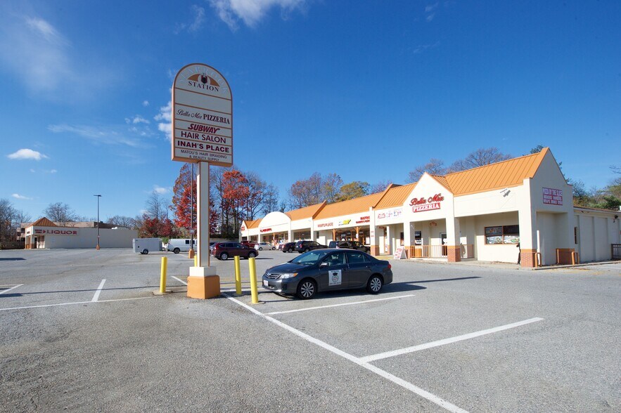 More Photos Of 9400-9560 Lanham Severn Rd, Lanham Seabrook Unknown For Lease