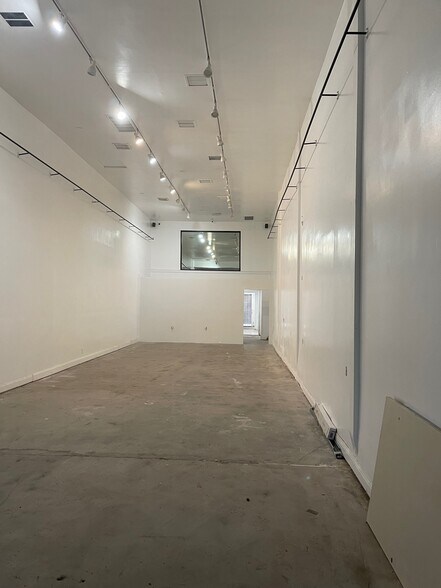 More Photos Of 7450-7454 Melrose Ave, Los Angeles Storefront For Lease