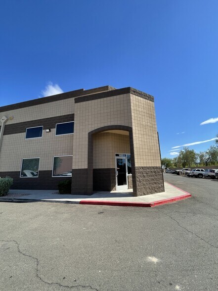 Primary Photo Of 2010 W Parkside Ln, Phoenix Warehouse For Lease