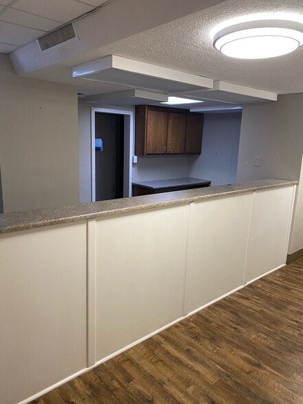 More Photos Of 322 Memorial Dr, Greer Office For Sale