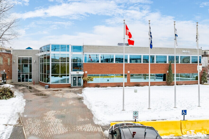 Primary Photo Of 795-895 Av George-V, Lachine Manufacturing For Lease