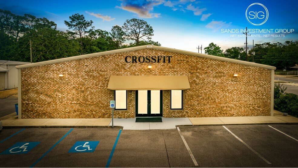 Primary Photo Of 1902 Market St, Pascagoula Health Club For Lease