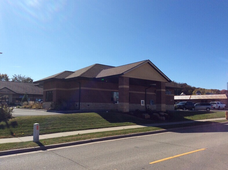 More Photos Of 3151 S Service Dr, Red Wing Storefront Retail Office For Lease