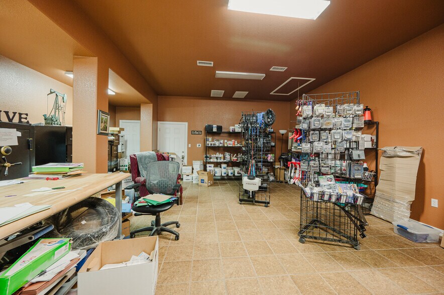 More Photos Of 12915 W County Road 122, Odessa Warehouse For Sale