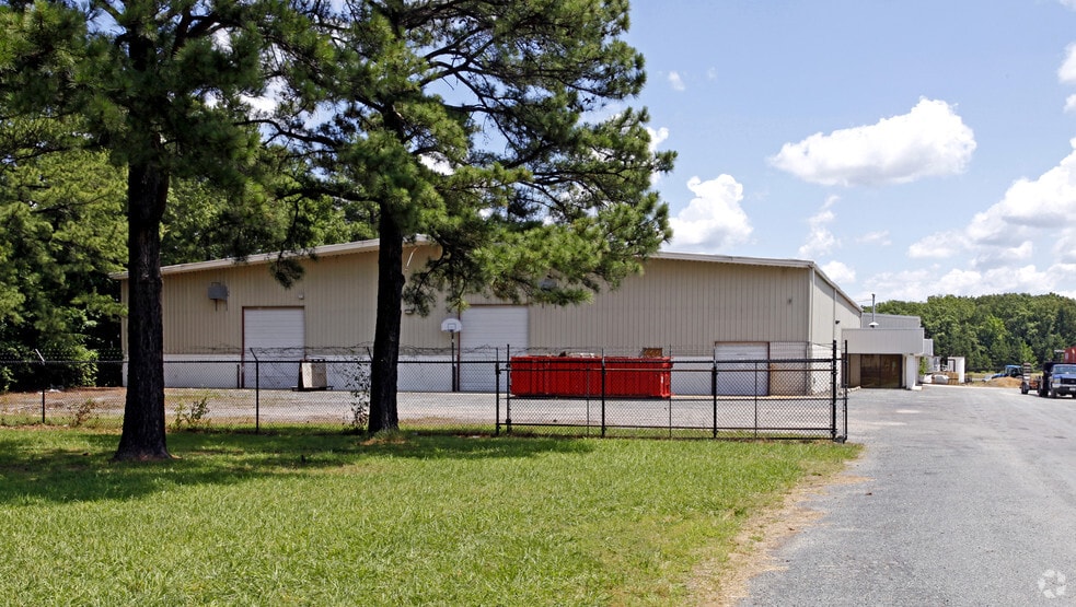 More Photos Of 11080 Air Park Rd, Ashland Warehouse For Lease