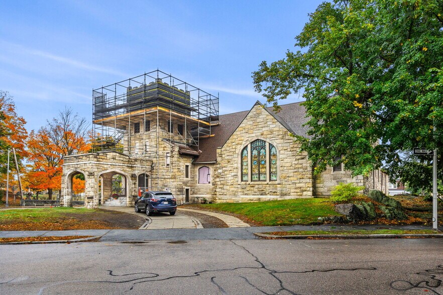 More Photos Of 32 Lowell St, Reading Religious Facility For Sale