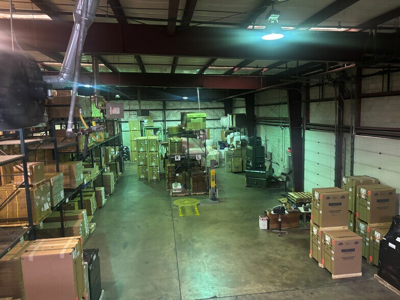 More Photos Of 5358 Robin Hood Rd, Norfolk Flex For Lease