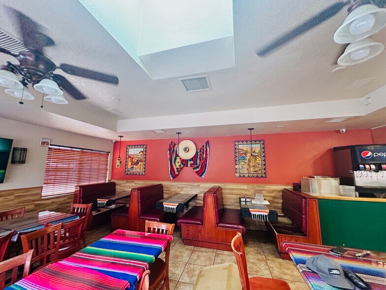 More Photos Of 32123 Cathedral Canyon Dr, Cathedral City Restaurant For Sale