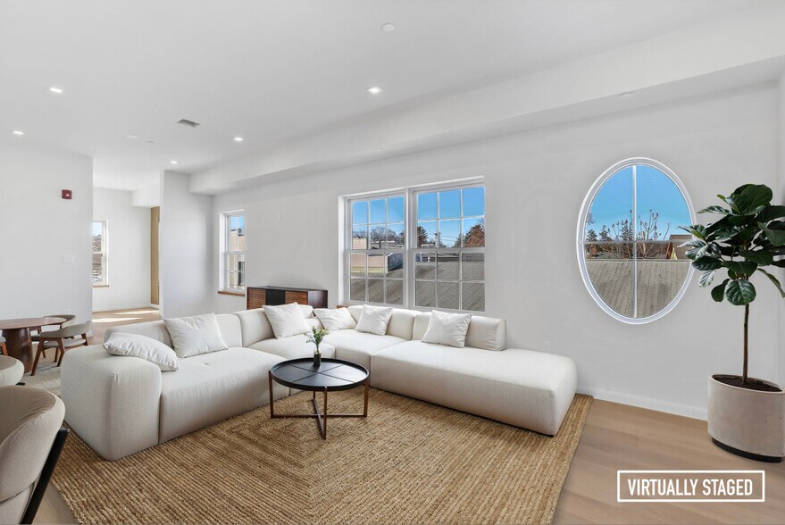 More Photos Of 63 Church St, Greenwich Apartments For Sale