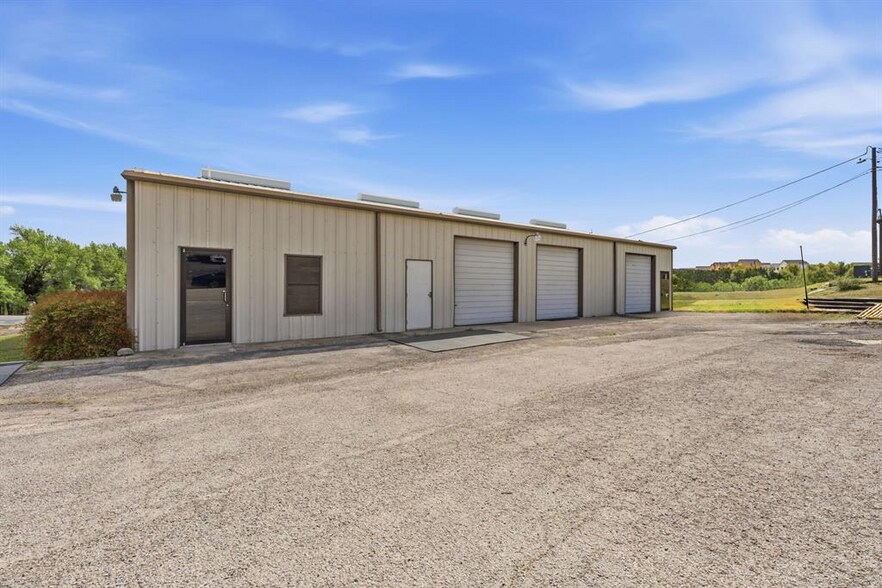 More Photos Of 9221 Highway 290 W, Austin Light Manufacturing For Sale