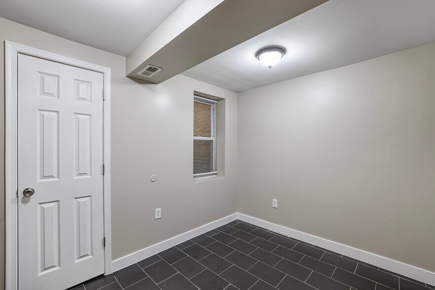 More Photos Of 302 V St NE, Washington Multifamily For Sale