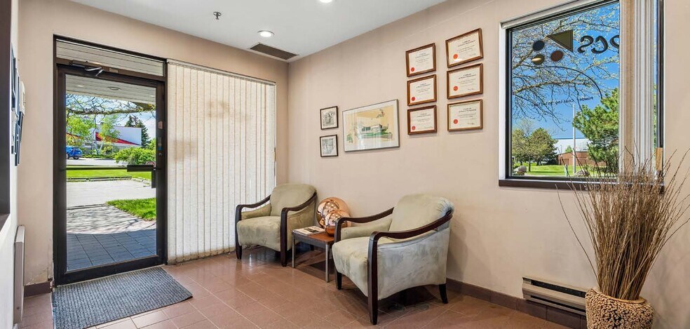 More Photos Of 30 Dovedale Ct, Toronto Warehouse For Sale