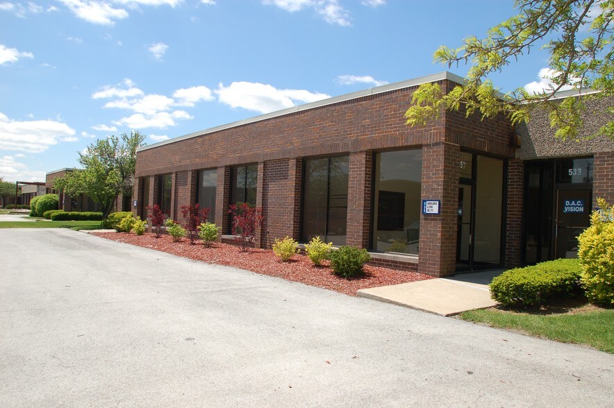 More Photos Of 500-566 W Taft Dr, South Holland Warehouse For Lease