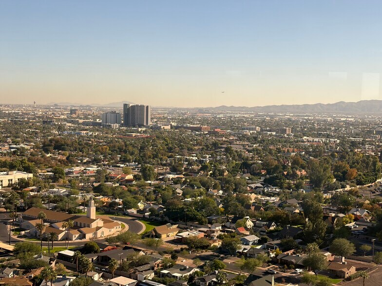More Photos Of 2600 N Central Ave, Phoenix Office For Sale