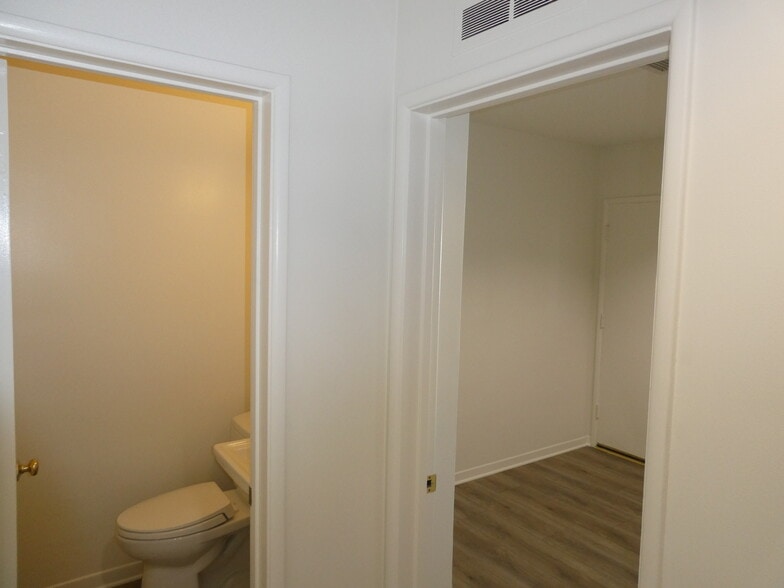 More Photos Of 835-837 N Glendale Ave, Glendale Medical For Lease