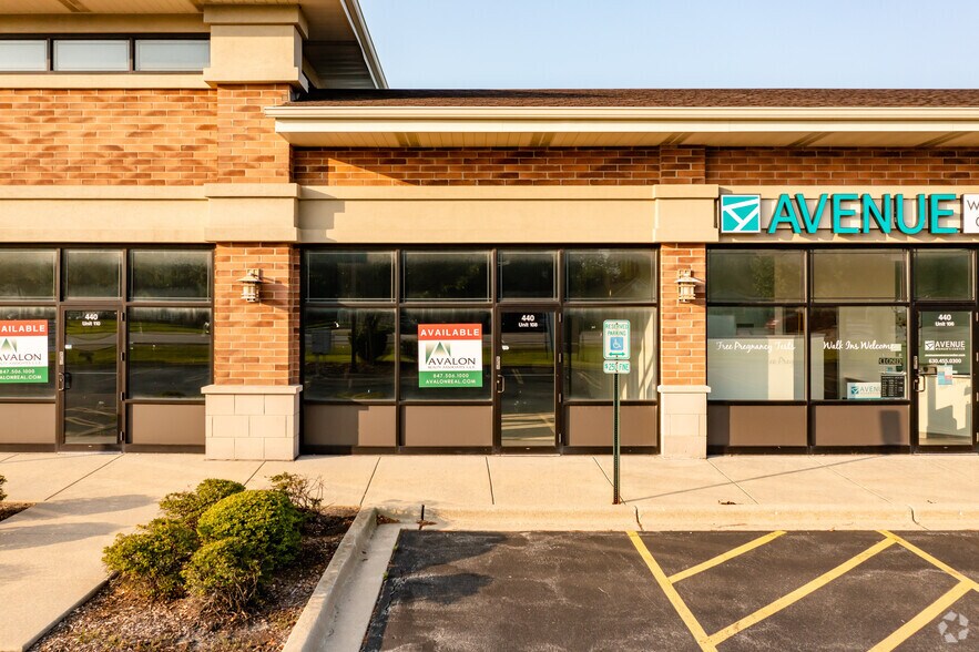 More Photos Of 944 E Roosevelt Rd, West Chicago Storefront For Lease