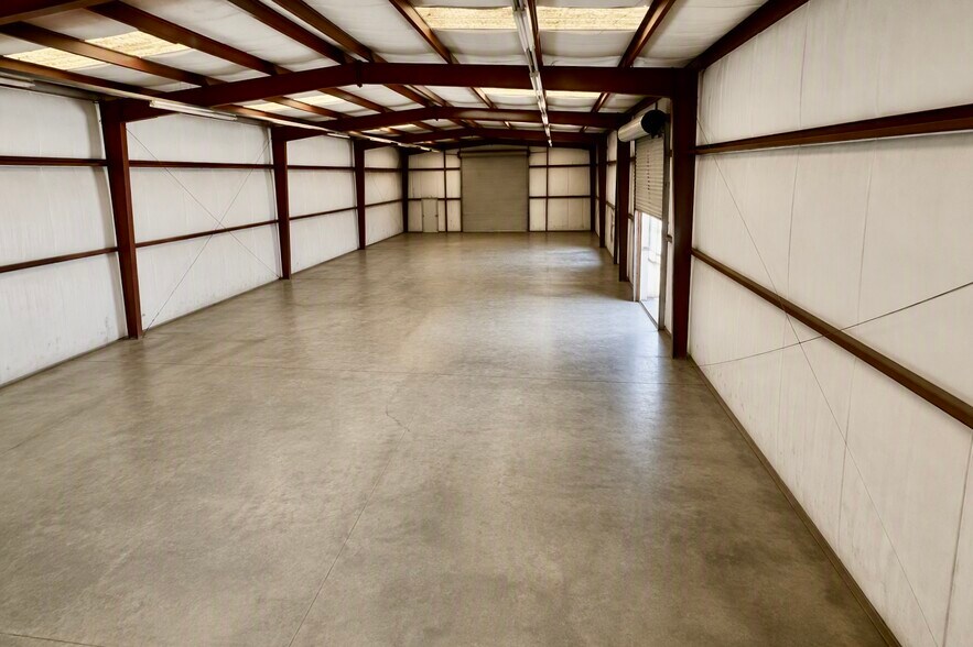 More Photos Of 937 A St, Fillmore Contractor Storage Yard For Lease