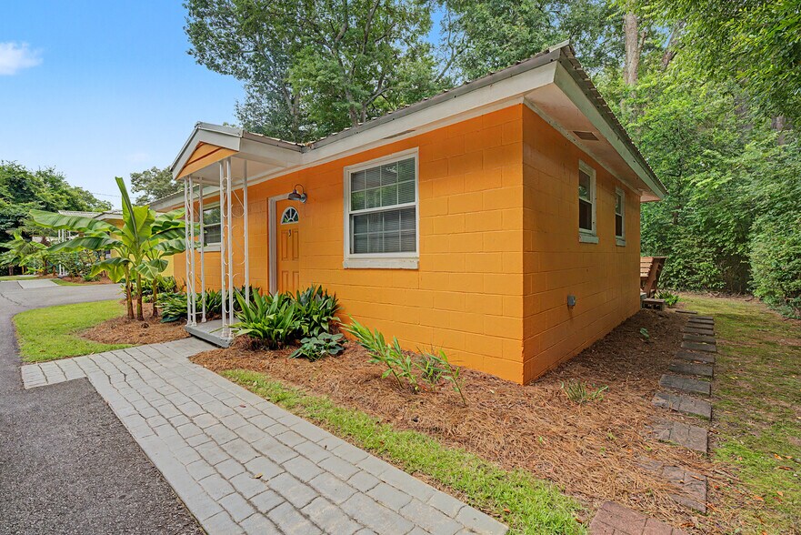 More Photos Of 559 Pulaski St, Athens Specialty For Sale