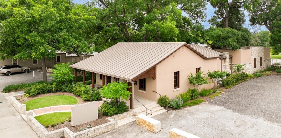 More Photos Of 302 S Main St, Boerne Land For Sale