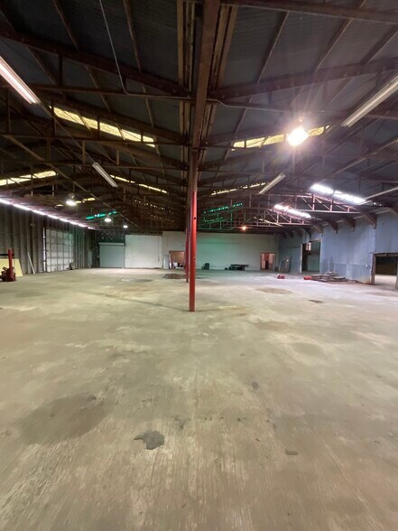 More Photos Of 3201 Texas Ave, La Marque Warehouse For Sale