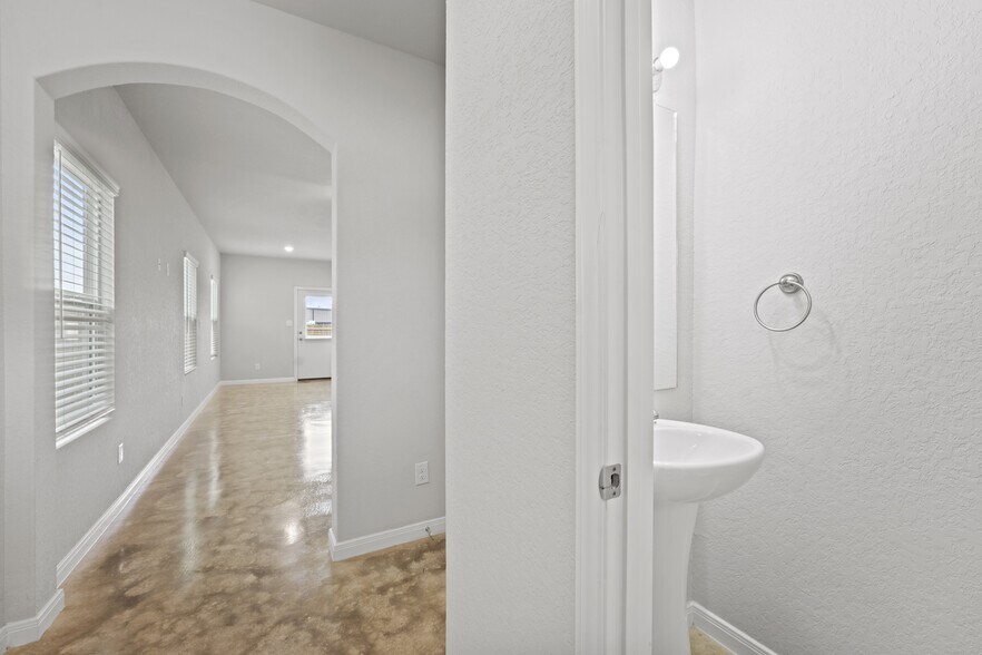 More Photos Of 8015 Dial Ike Dr, San Antonio Apartments For Sale