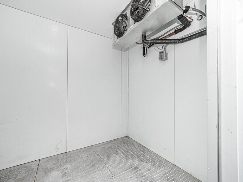 More Photos Of 401 Walker Dr, Henderson General Retail For Sale