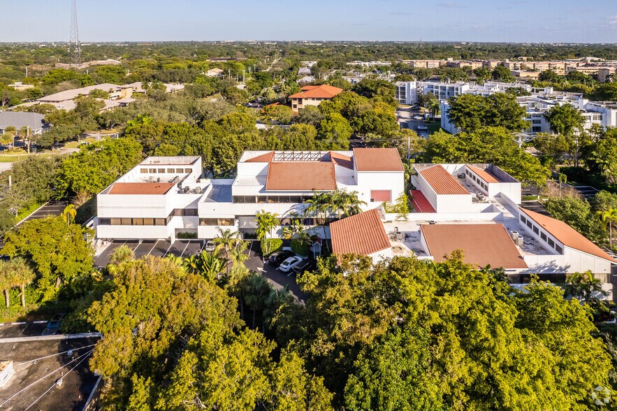 More Photos Of 6950 Cypress Rd, Plantation Coworking Space