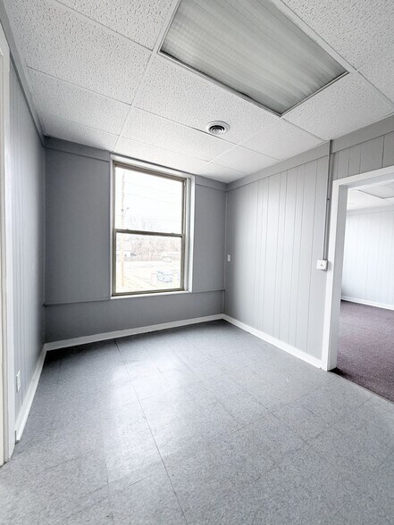 More Photos Of 5501 E Washington St, Indianapolis Storefront Retail Office For Sale